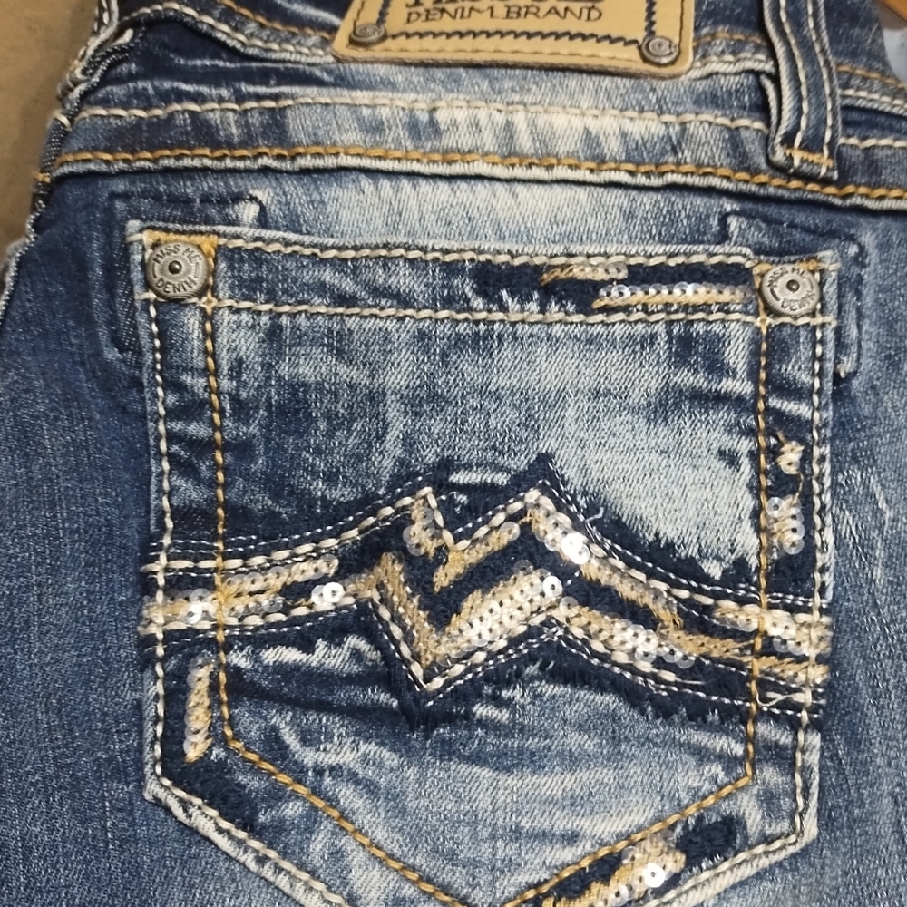Miss Me Relaxed Boot Jeans Sequined Pockets Size 26 EUC